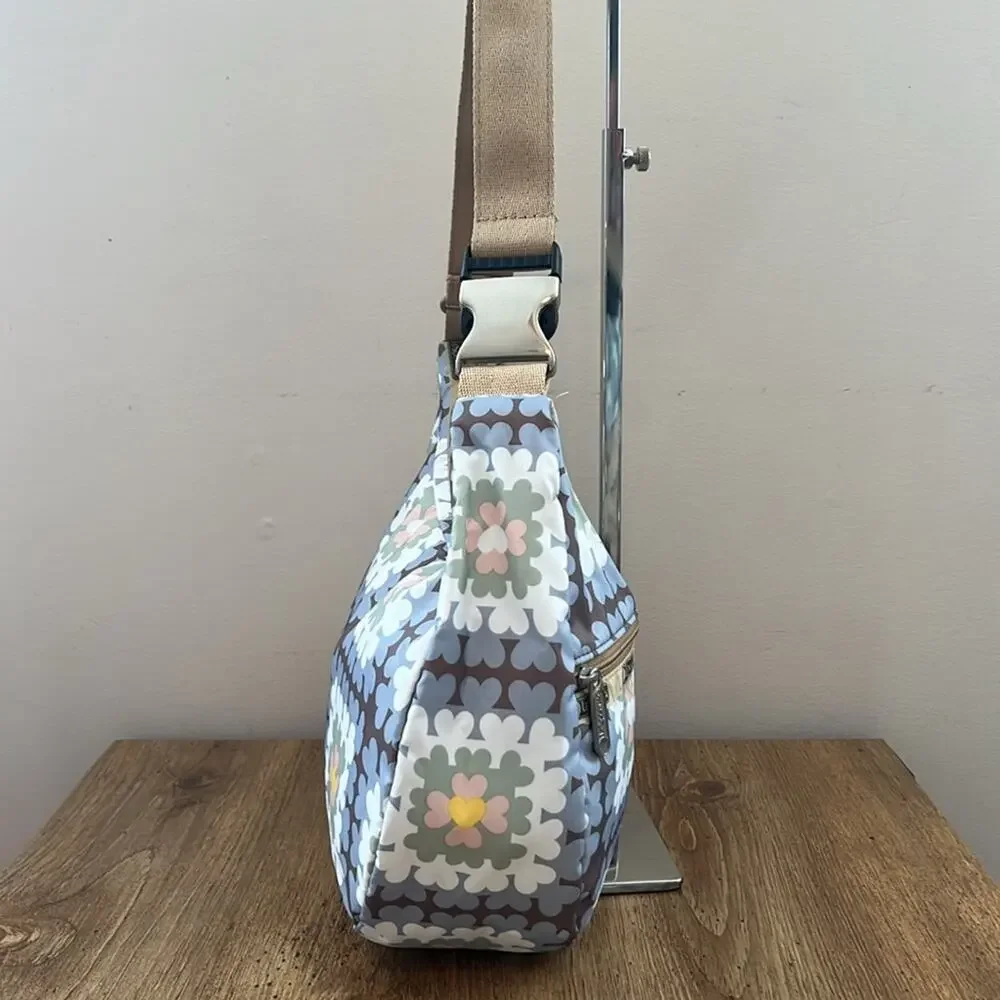 LeSportSac Hobo in Heart Print